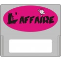 Casquette amovible pour étiquettes avec texte "L'affaire" noir sur fond rose